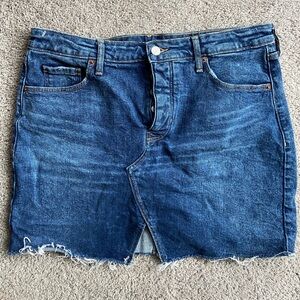 Old Navy Women’s Higher High Rise Secret Smooth Pockets Jean Skirt Size 12